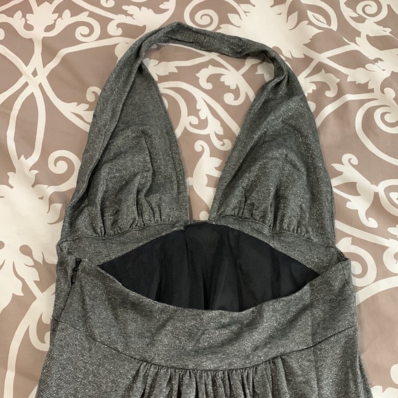 Black Halo open back halter dress - Picture 3 of 3